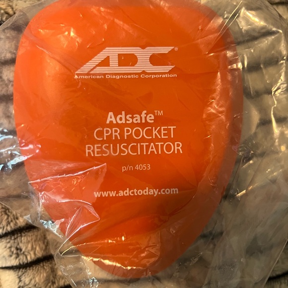 BLS Basic Life Support Book - Picture 2 of 4